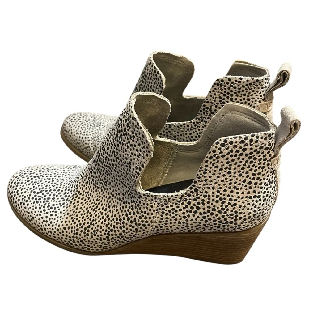 TOMS Kallie Wedge Ankle Bootie Animal Cheetah Print